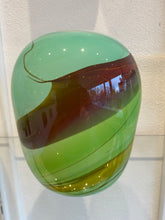 Lade das Bild in den Galerie-Viewer, Vase 19cm Höhe
