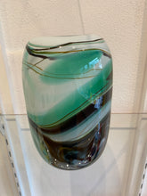 Lade das Bild in den Galerie-Viewer, Vase 22cm Höhe
