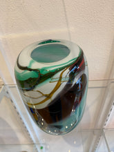 Lade das Bild in den Galerie-Viewer, Vase 22cm Höhe

