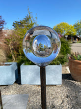 Lade das Bild in den Galerie-Viewer, Massive Kugeln
